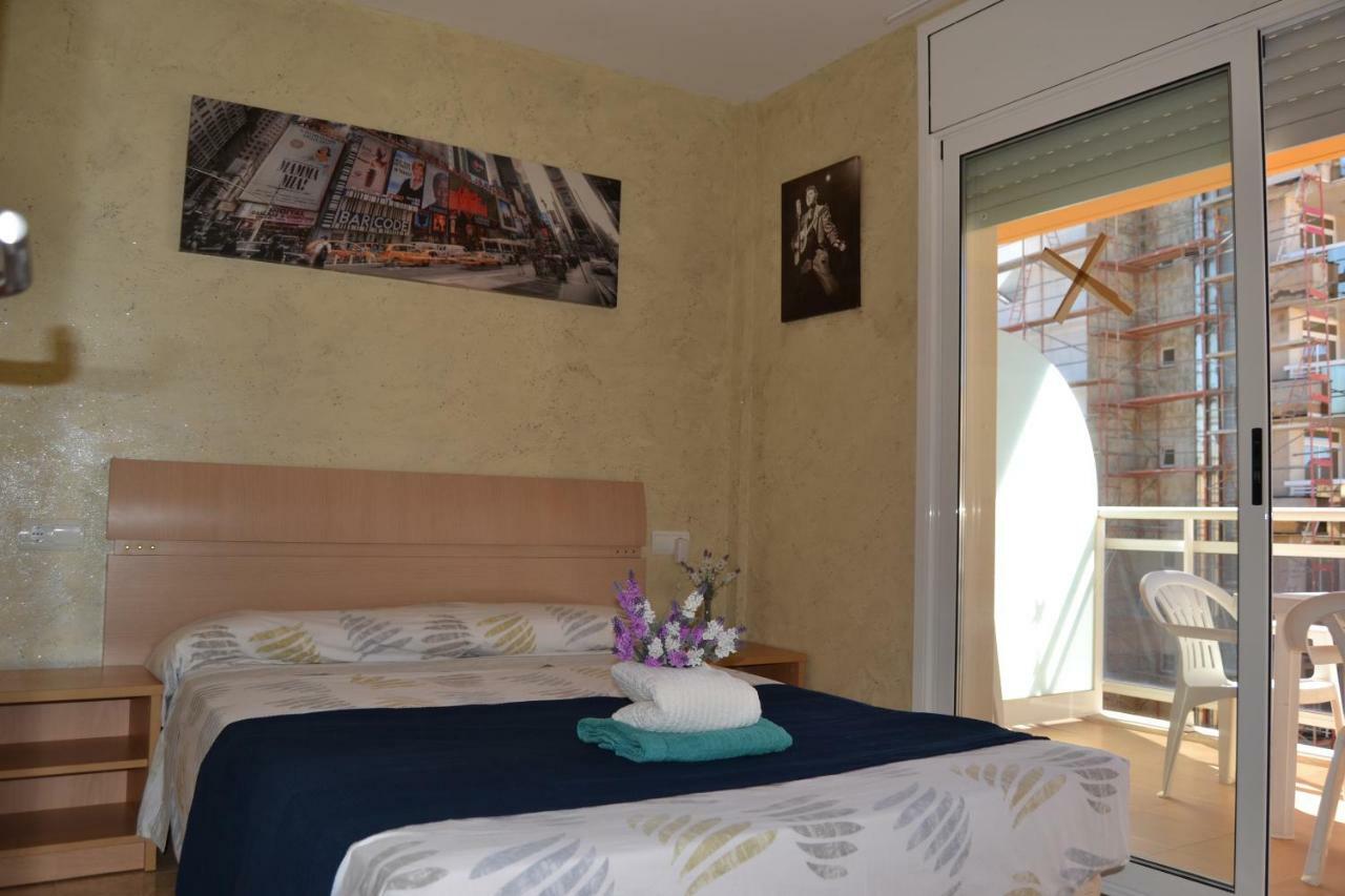 Fabuloso Apartamento Familiar Con Piscina En Salou 아파트 외부 사진
